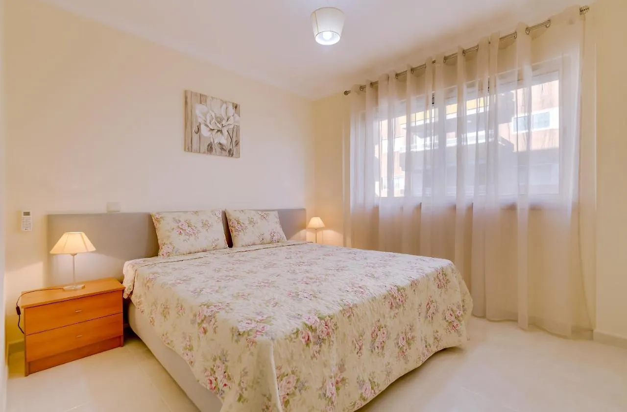 Forte Novo - Modern Apartment - Quarteira 0*,  Portugal